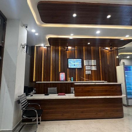 Hotel Prakasham Ujaim Exterior foto